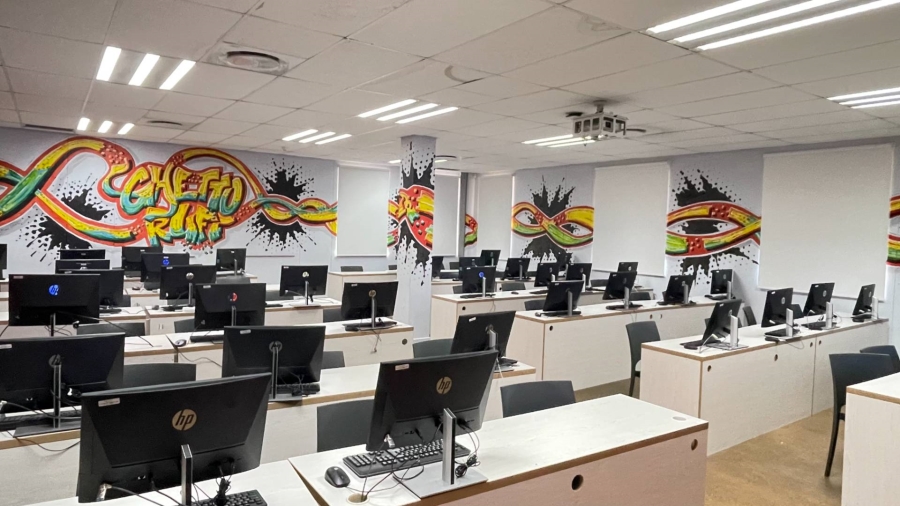 To Let Commercial Property for Rent in La Lucia KwaZulu-Natal