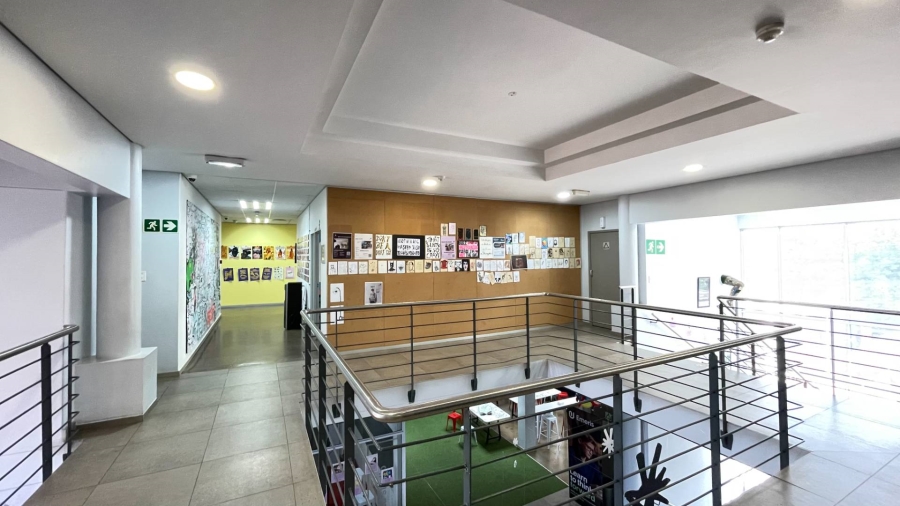 To Let Commercial Property for Rent in La Lucia KwaZulu-Natal