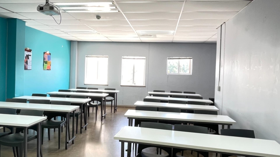 To Let Commercial Property for Rent in La Lucia KwaZulu-Natal