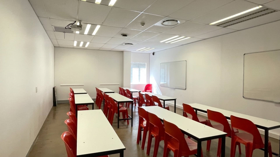 To Let Commercial Property for Rent in La Lucia KwaZulu-Natal