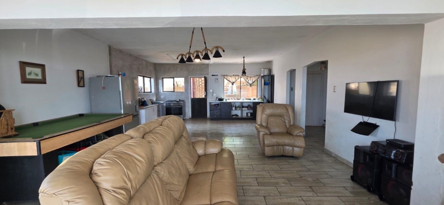 8 Bedroom Property for Sale in Bluff KwaZulu-Natal