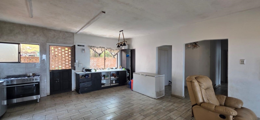 8 Bedroom Property for Sale in Bluff KwaZulu-Natal