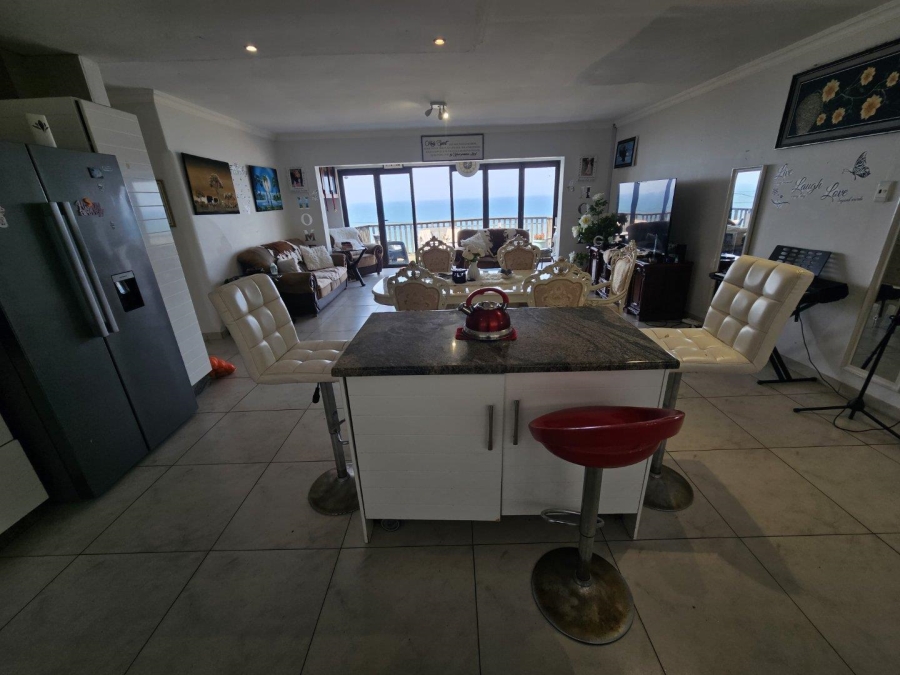 8 Bedroom Property for Sale in Bluff KwaZulu-Natal