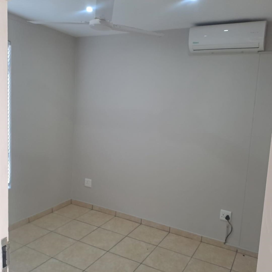 To Let 2 Bedroom Property for Rent in Mzingazi Golf Estate KwaZulu-Natal
