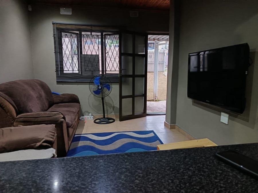 2 Bedroom Property for Sale in Risecliff KwaZulu-Natal