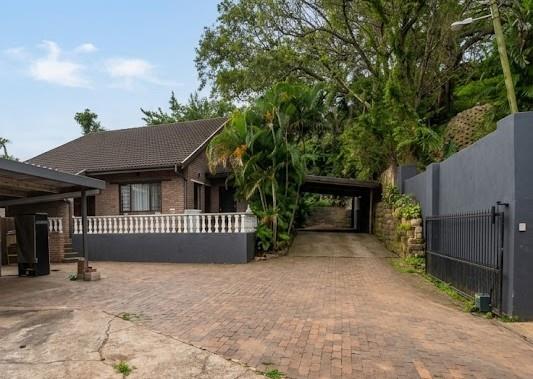 5 Bedroom Property for Sale in Durban North KwaZulu-Natal