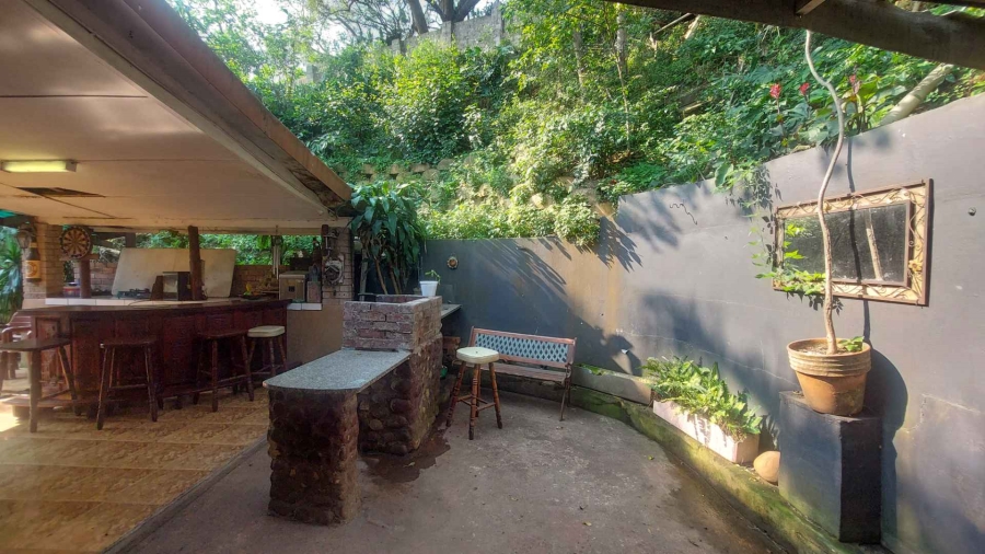 5 Bedroom Property for Sale in Durban North KwaZulu-Natal