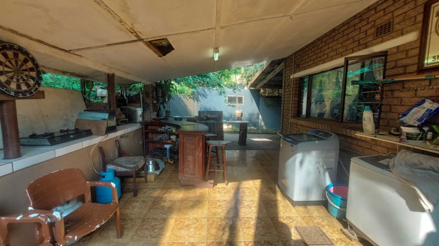 5 Bedroom Property for Sale in Durban North KwaZulu-Natal