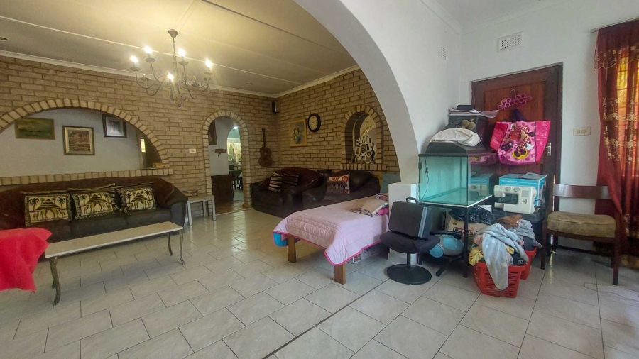5 Bedroom Property for Sale in Durban North KwaZulu-Natal