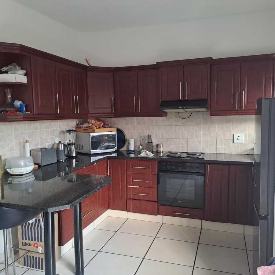 To Let 2 Bedroom Property for Rent in Wildenwide KwaZulu-Natal