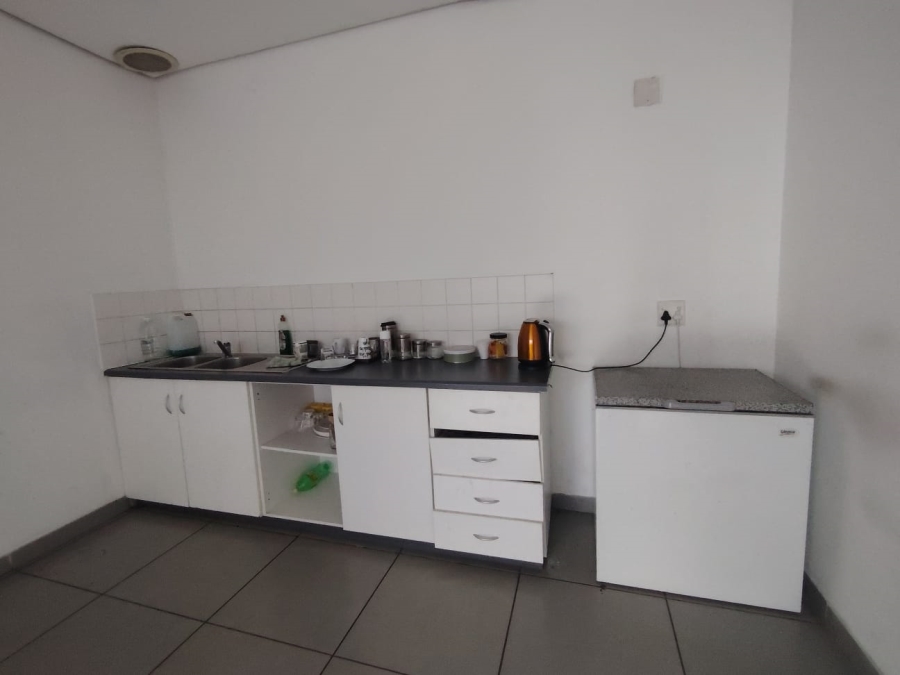 To Let Commercial Property for Rent in South Beach KwaZulu-Natal
