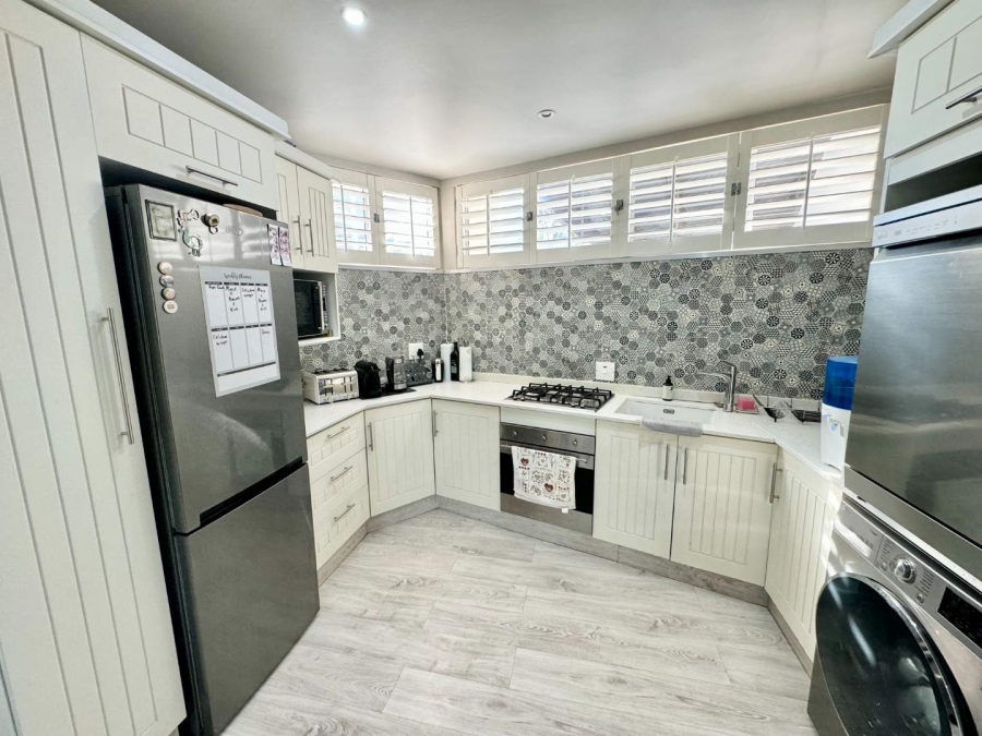 2 Bedroom Property for Sale in Umhlanga KwaZulu-Natal