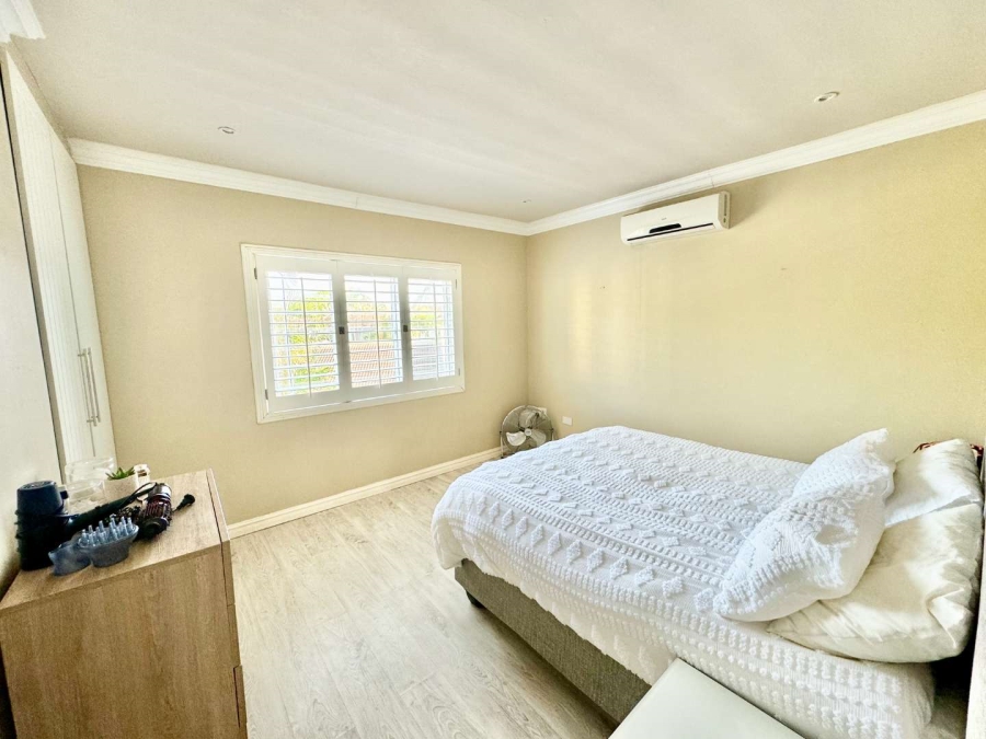 2 Bedroom Property for Sale in Umhlanga KwaZulu-Natal