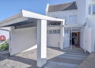 2 Bedroom Property for Sale in Umhlanga KwaZulu-Natal