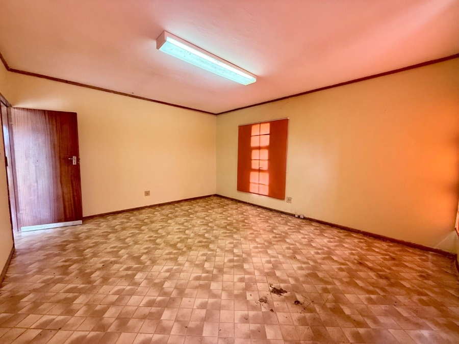 To Let Commercial Property for Rent in Vryheid KwaZulu-Natal