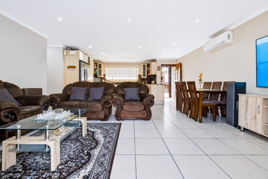3 Bedroom Property for Sale in Bluff KwaZulu-Natal