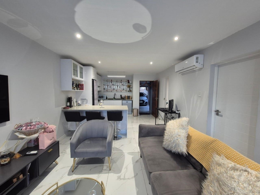 2 Bedroom Property for Sale in Windermere KwaZulu-Natal