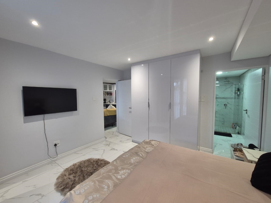 2 Bedroom Property for Sale in Windermere KwaZulu-Natal