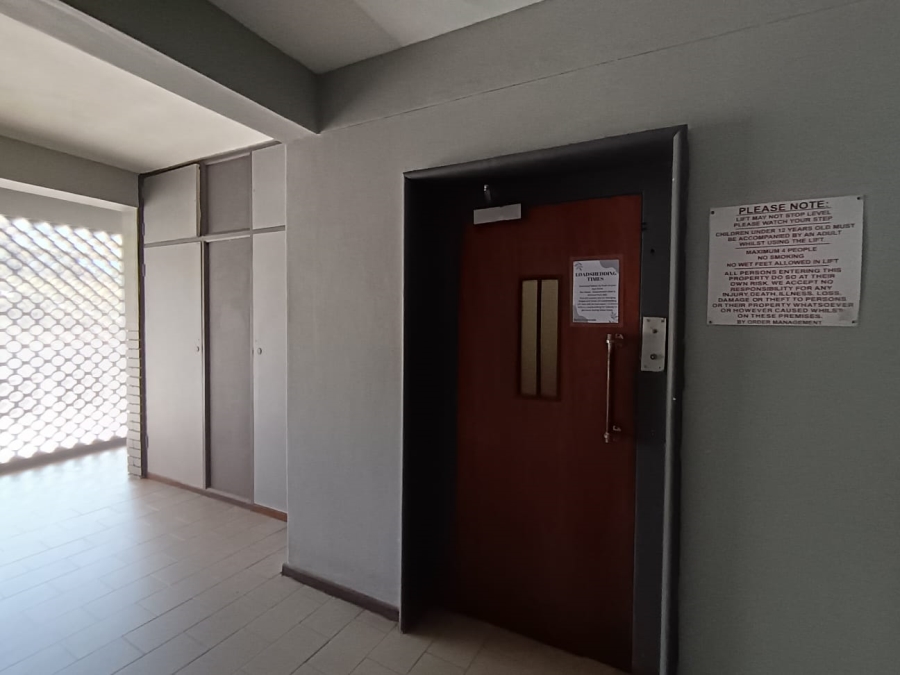 2 Bedroom Property for Sale in Amanzimtoti KwaZulu-Natal