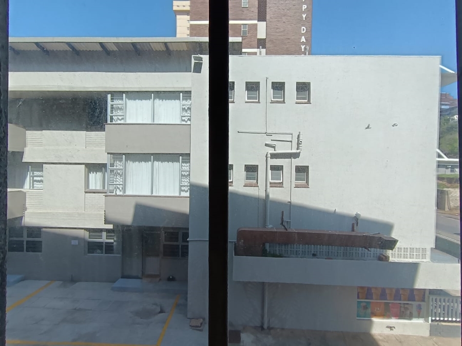 2 Bedroom Property for Sale in Amanzimtoti KwaZulu-Natal