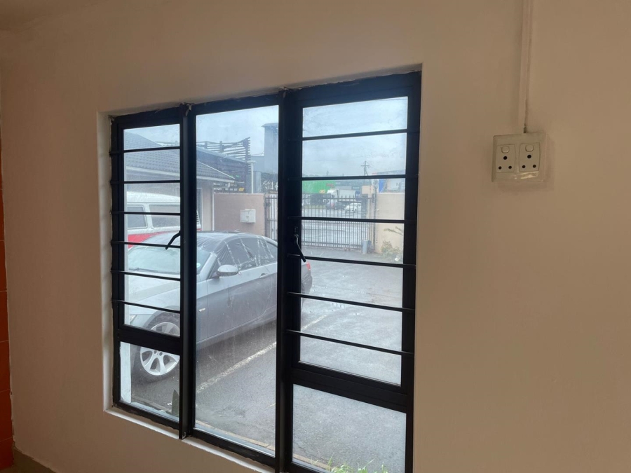 1 Bedroom Property for Sale in Bluff KwaZulu-Natal