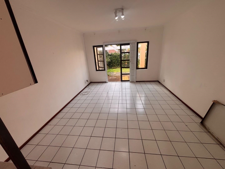 To Let 2 Bedroom Property for Rent in The Wolds KwaZulu-Natal
