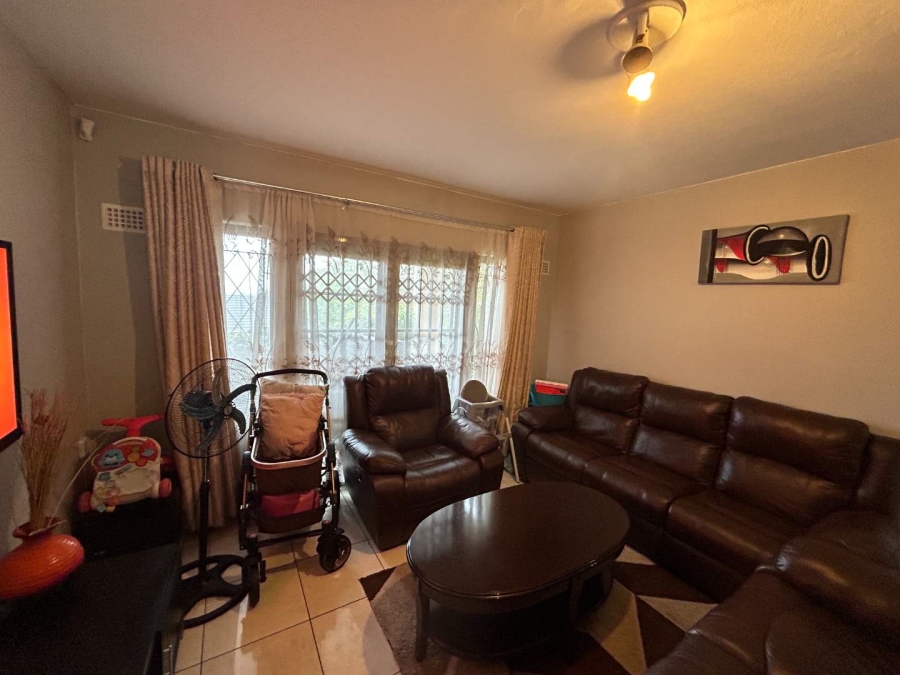 To Let 2 Bedroom Property for Rent in The Wolds KwaZulu-Natal