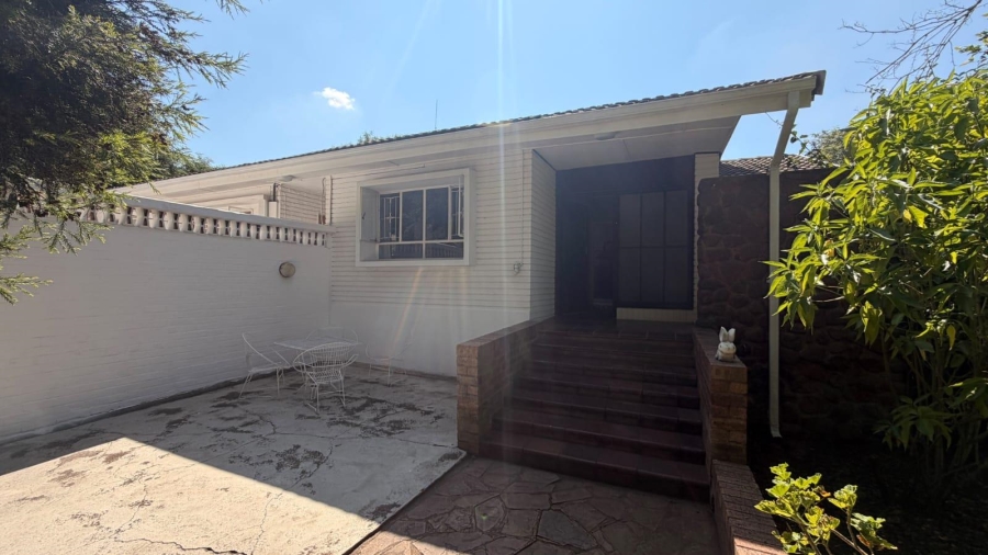 5 Bedroom Property for Sale in Drakensview KwaZulu-Natal
