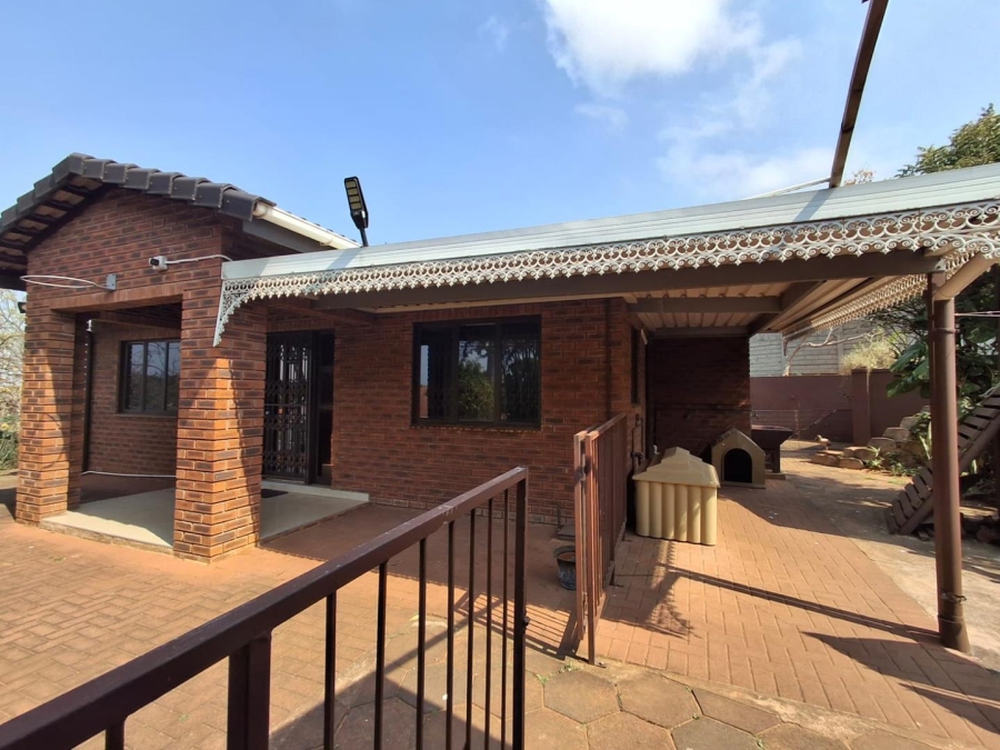 3 Bedroom Property for Sale in Woodhaven KwaZulu-Natal