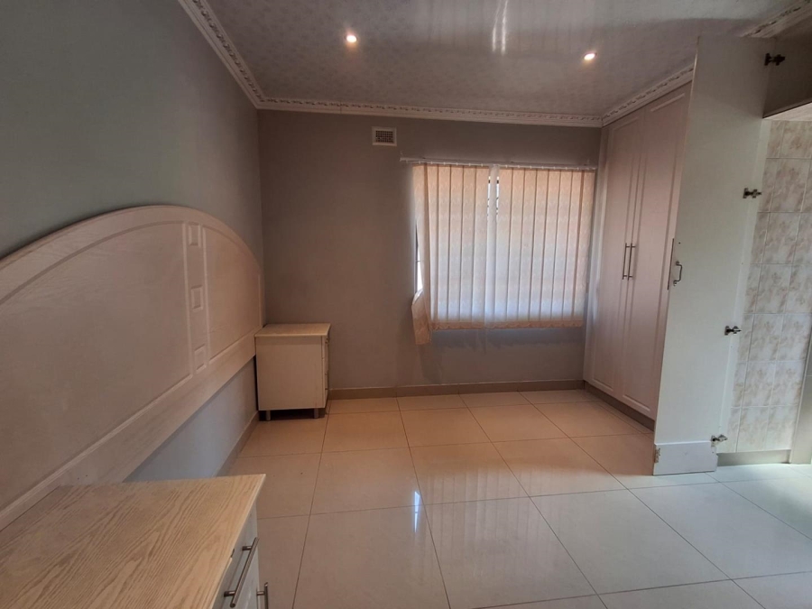 3 Bedroom Property for Sale in Woodhaven KwaZulu-Natal