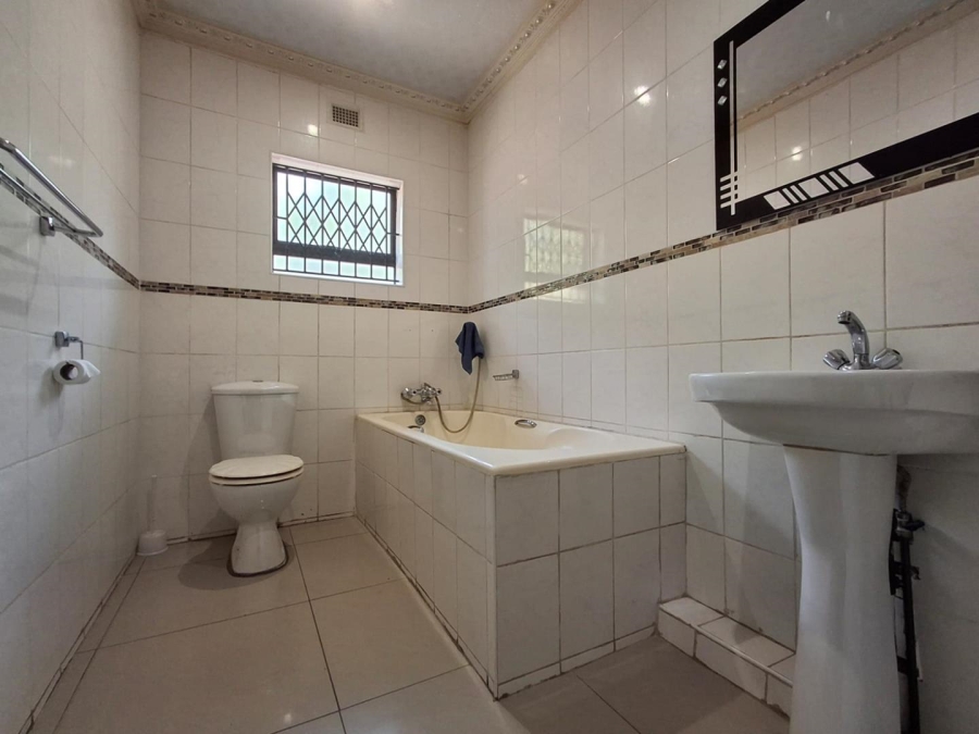 3 Bedroom Property for Sale in Woodhaven KwaZulu-Natal