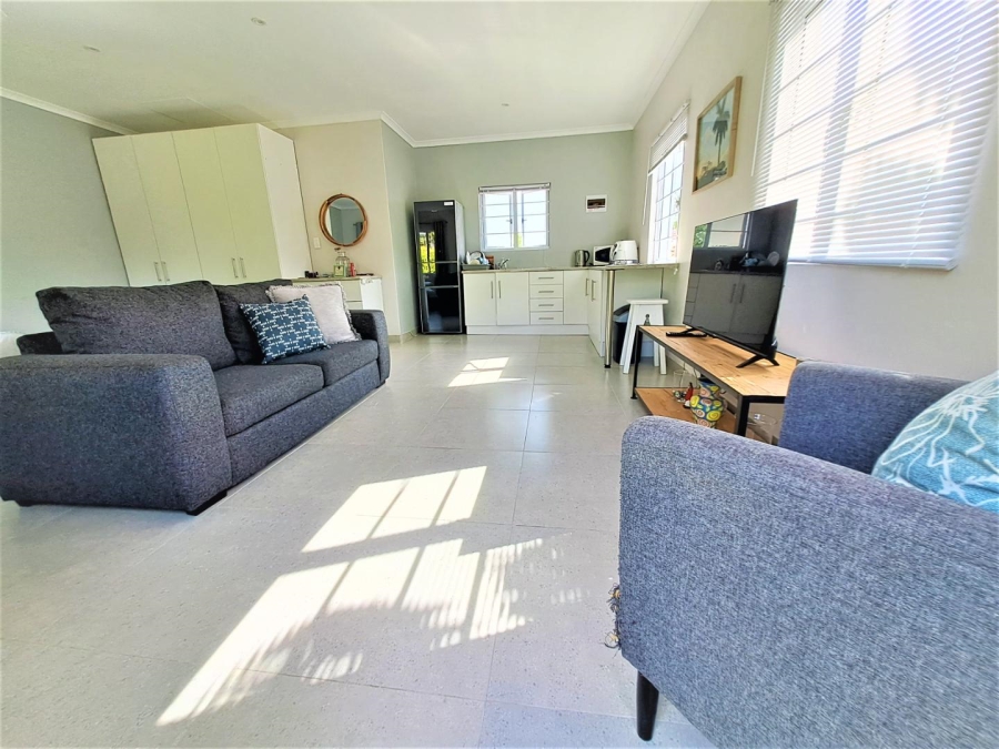 1 Bedroom Property for Sale in Farningham Ridge KwaZulu-Natal
