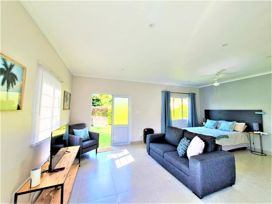 1 Bedroom Property for Sale in Farningham Ridge KwaZulu-Natal
