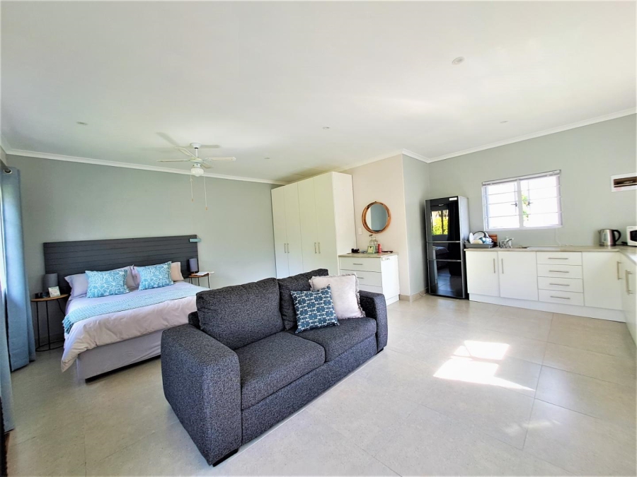 1 Bedroom Property for Sale in Farningham Ridge KwaZulu-Natal