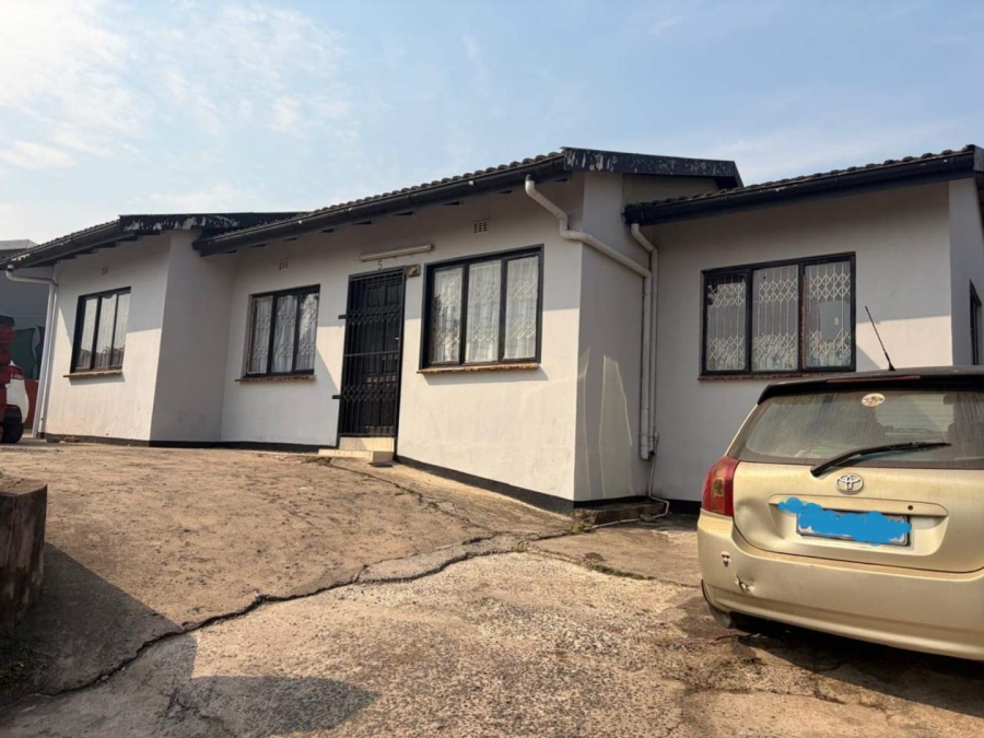 9 Bedroom Property for Sale in Brindhaven KwaZulu-Natal