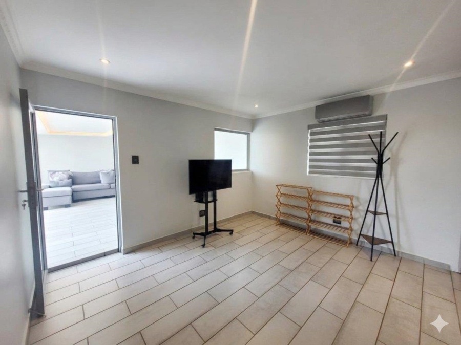 To Let 3 Bedroom Property for Rent in Umhlanga Ridge KwaZulu-Natal
