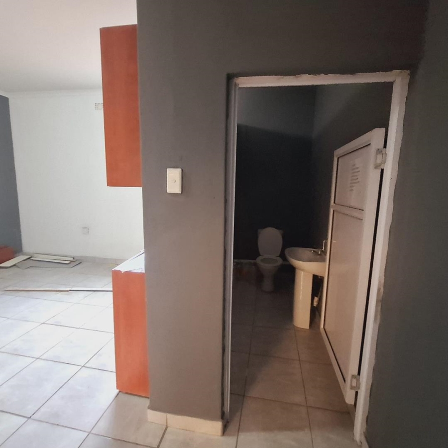 To Let 0 Bedroom Property for Rent in Westcliff KwaZulu-Natal