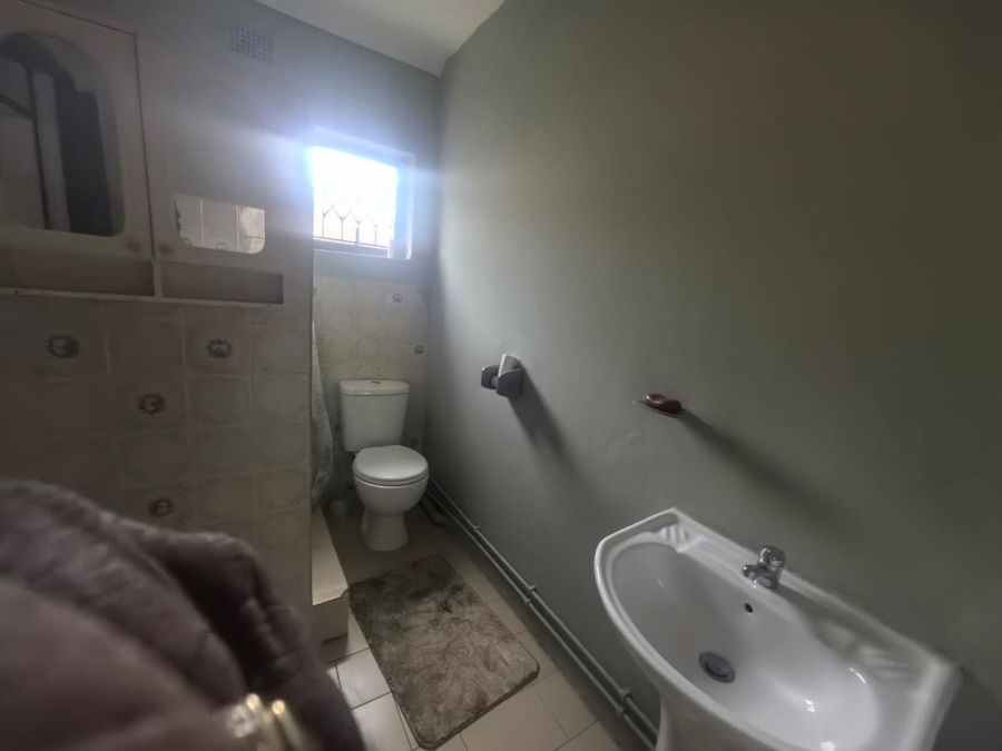 To Let 1 Bedroom Property for Rent in Escombe KwaZulu-Natal