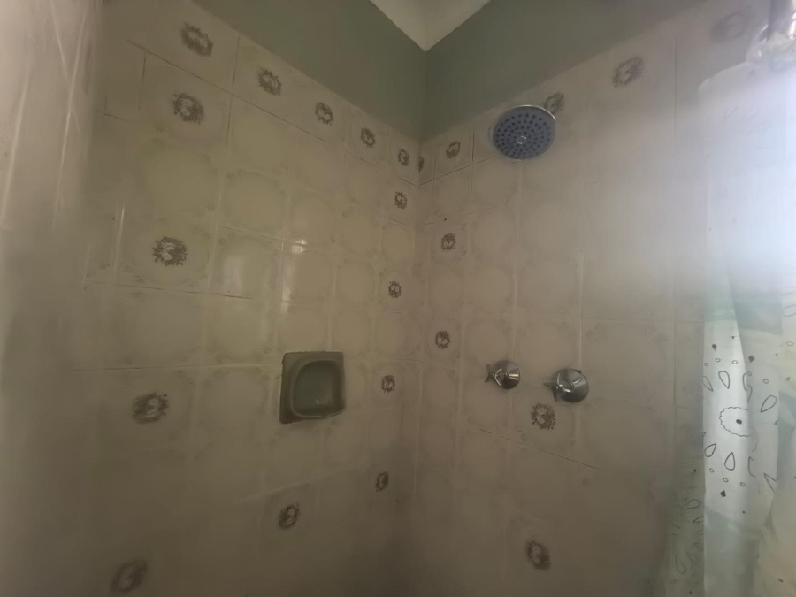 To Let 1 Bedroom Property for Rent in Escombe KwaZulu-Natal