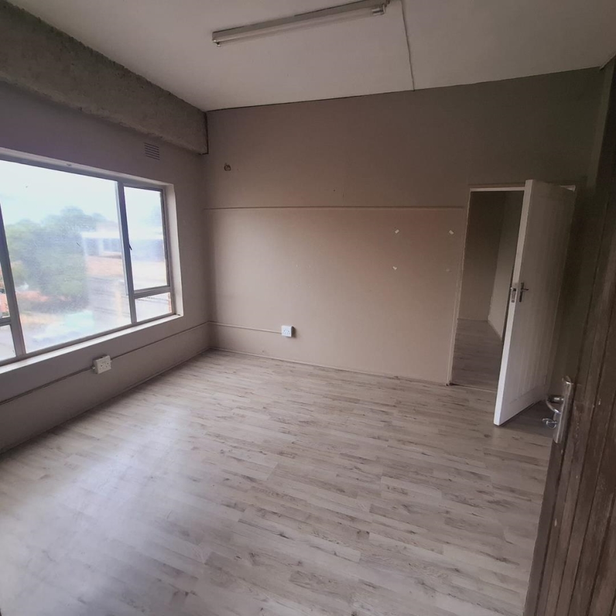 To Let Commercial Property for Rent in Malvern KwaZulu-Natal
