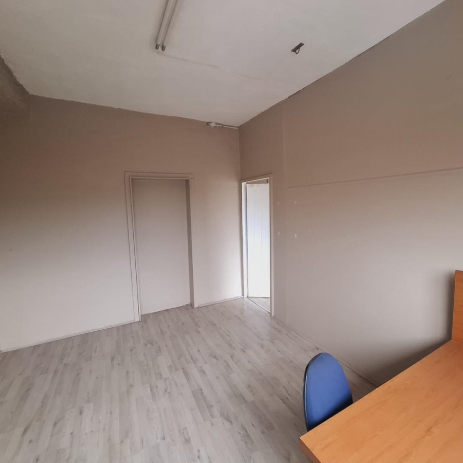 To Let Commercial Property for Rent in Malvern KwaZulu-Natal