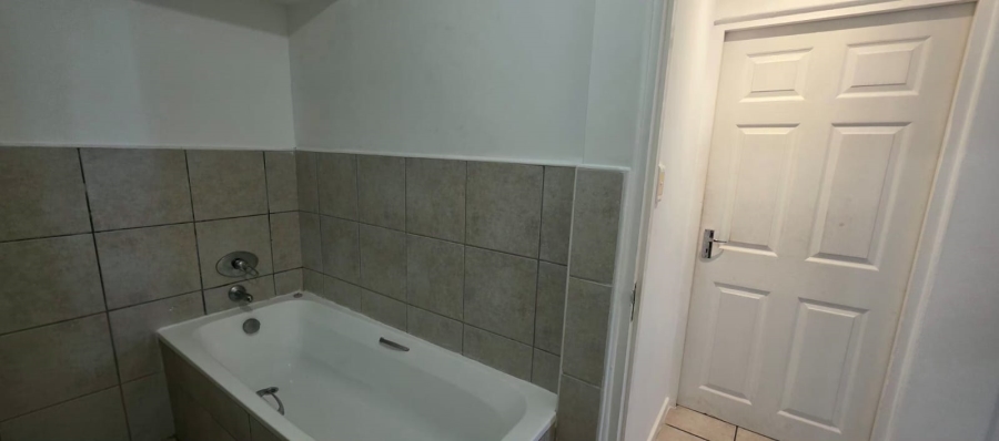 3 Bedroom Property for Sale in Winklespruit KwaZulu-Natal
