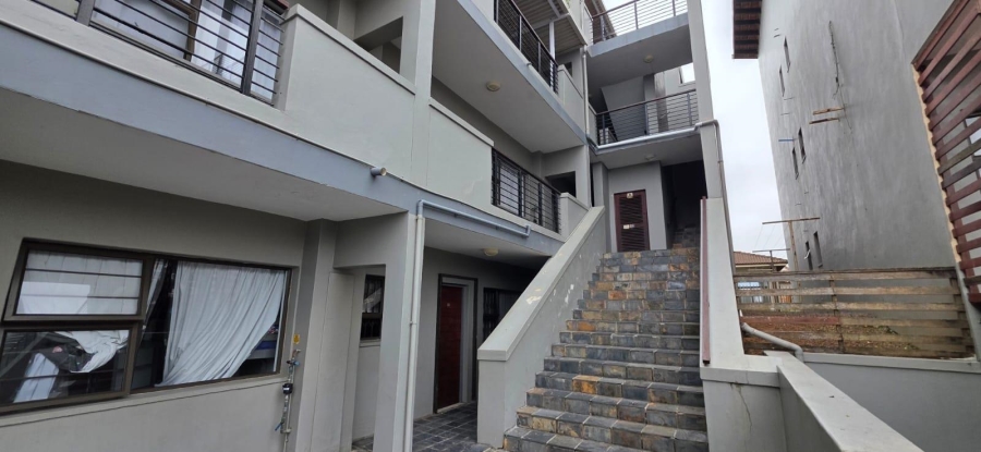 3 Bedroom Property for Sale in Winklespruit KwaZulu-Natal