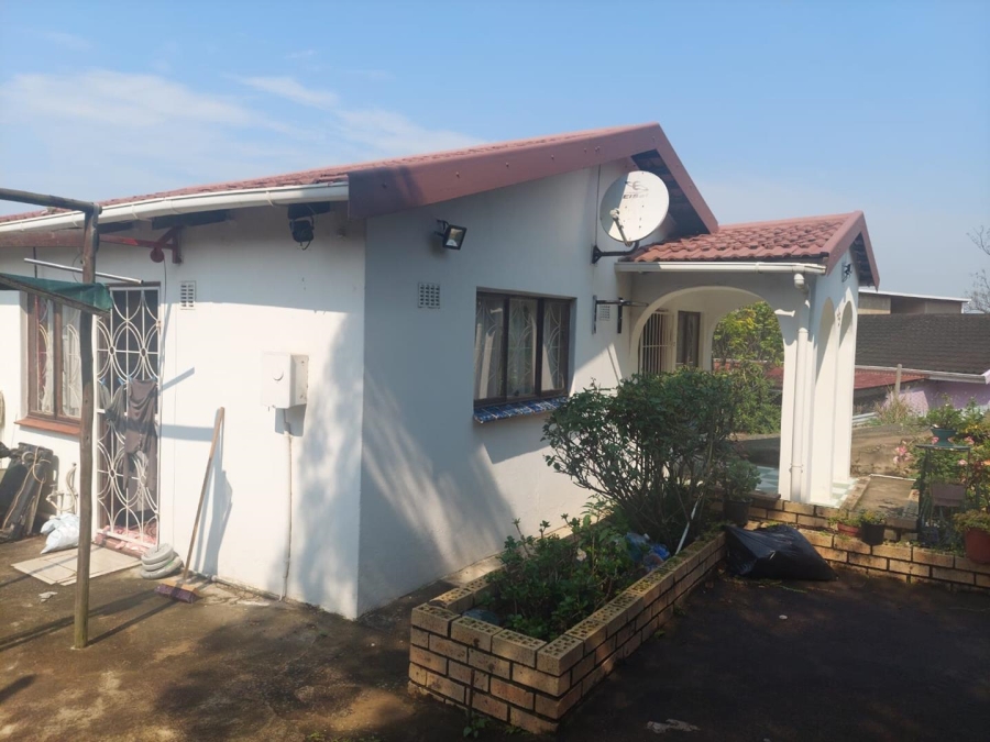4 Bedroom Property for Sale in Bonela KwaZulu-Natal