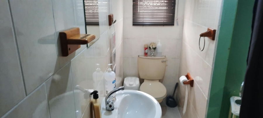 4 Bedroom Property for Sale in Bonela KwaZulu-Natal