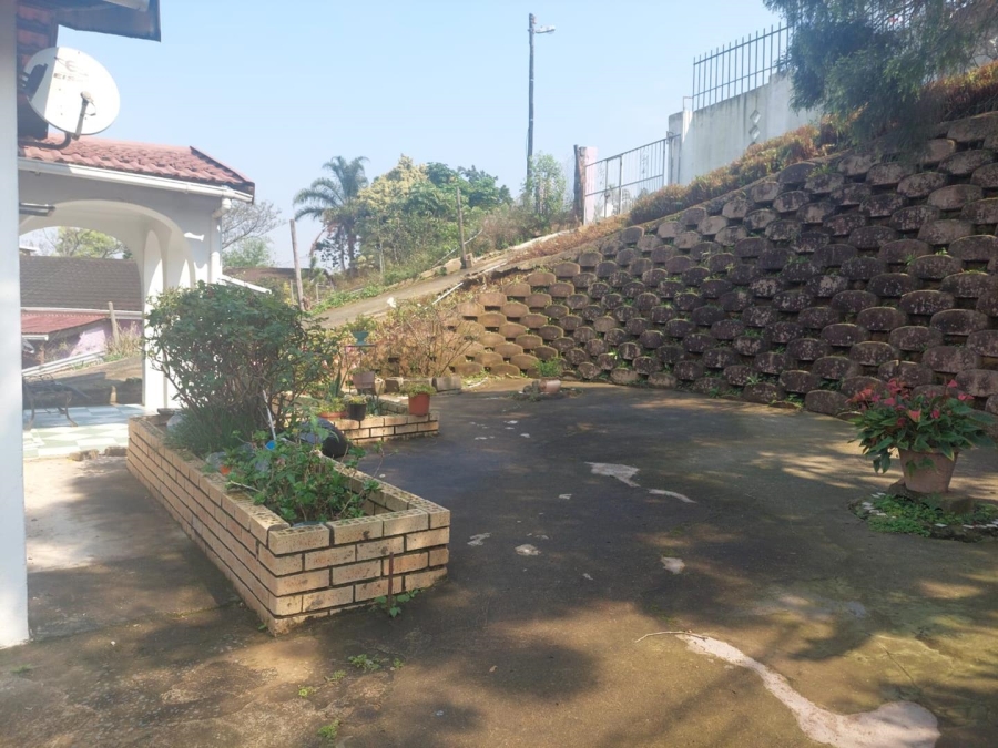 4 Bedroom Property for Sale in Bonela KwaZulu-Natal