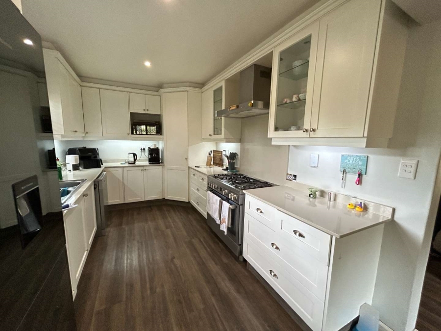 2 Bedroom Property for Sale in Hillcrest KwaZulu-Natal