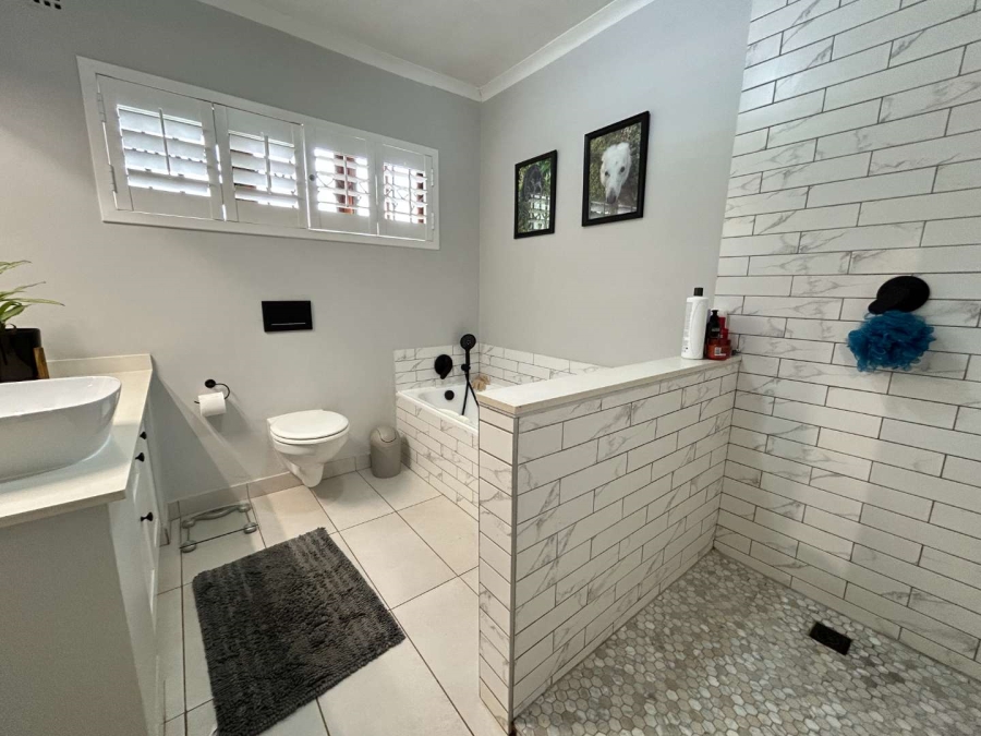 2 Bedroom Property for Sale in Hillcrest KwaZulu-Natal