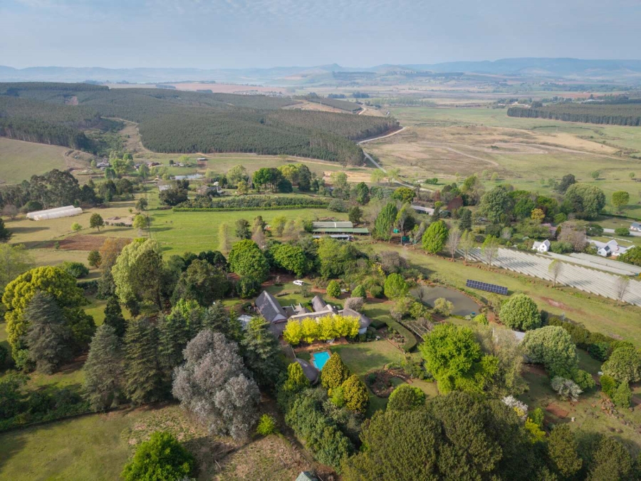 6 Bedroom Property for Sale in Lions River KwaZulu-Natal