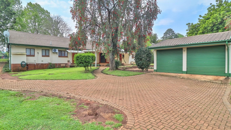 4 Bedroom Property for Sale in Greendale KwaZulu-Natal